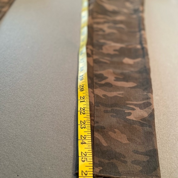 Olivaceous, camo ankle stretch pants, size S - Picture 7 of 8